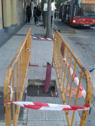 se han iniciado las obras para alumbrar la parada del 23