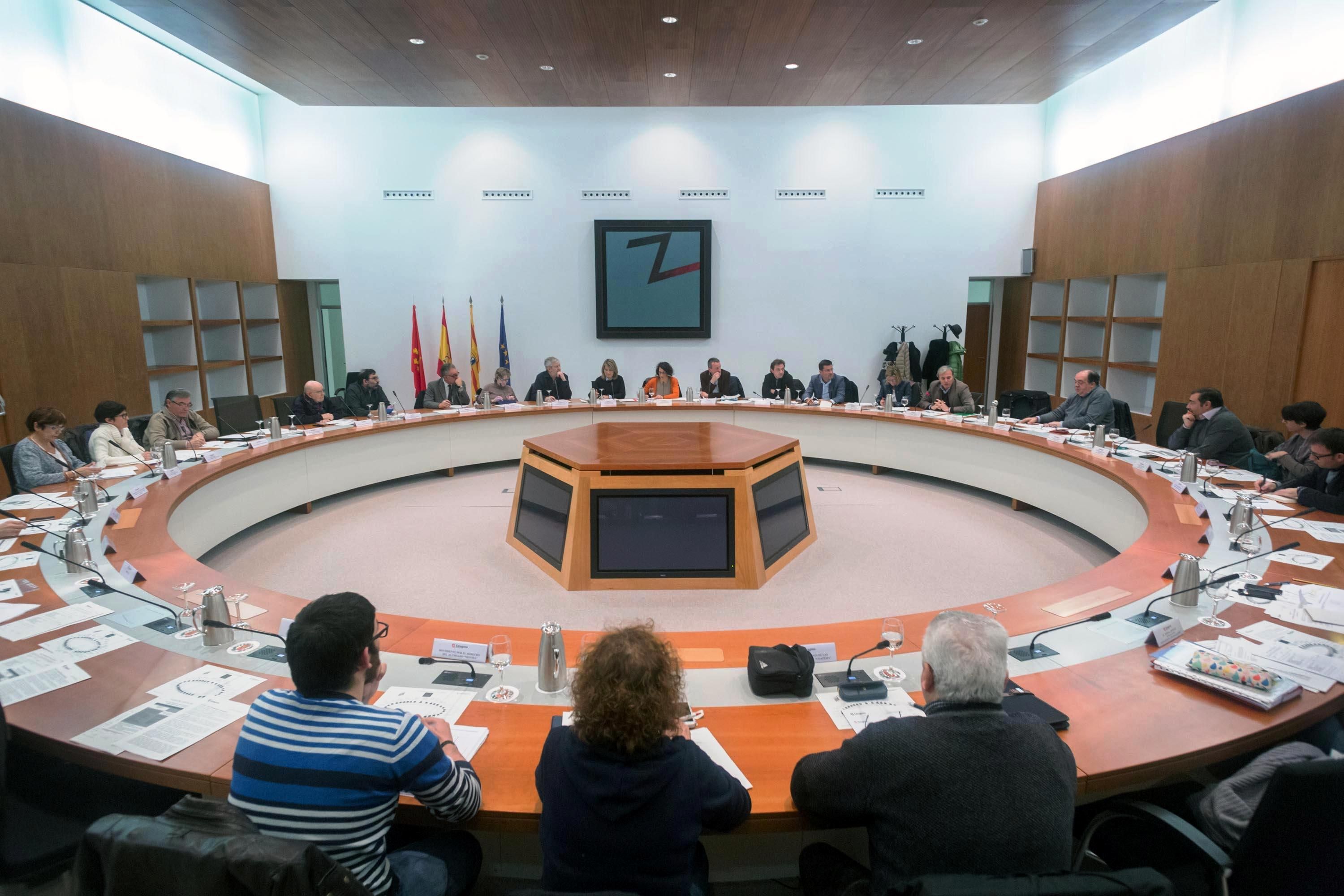 El reparto de los cinco millones del presupuesto para distritos se decidirá según la población, la renta y la falta de equipamientos