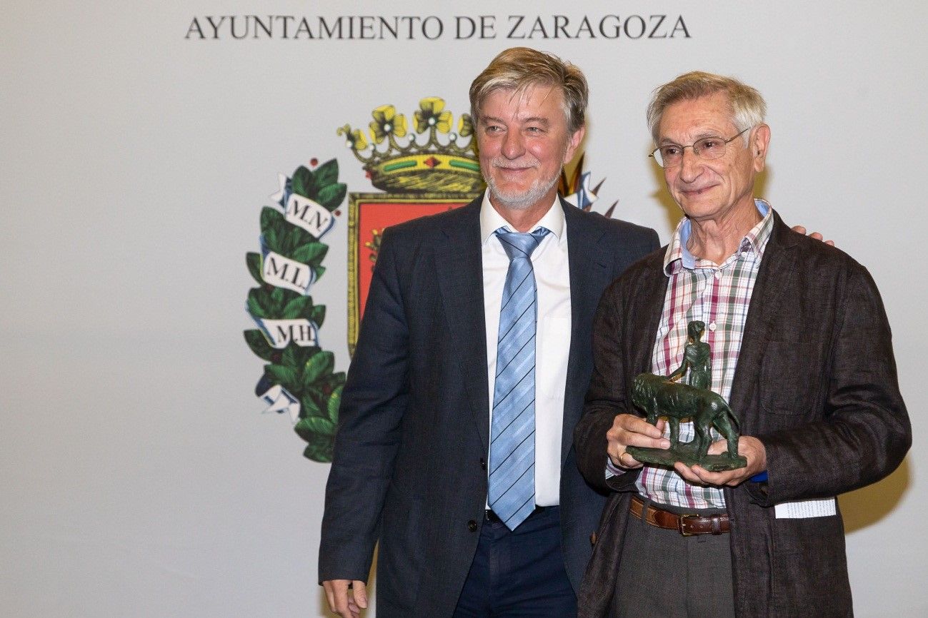 Ricardo Álvarez recibe el reconocimiento como Ciudadano Ejemplar