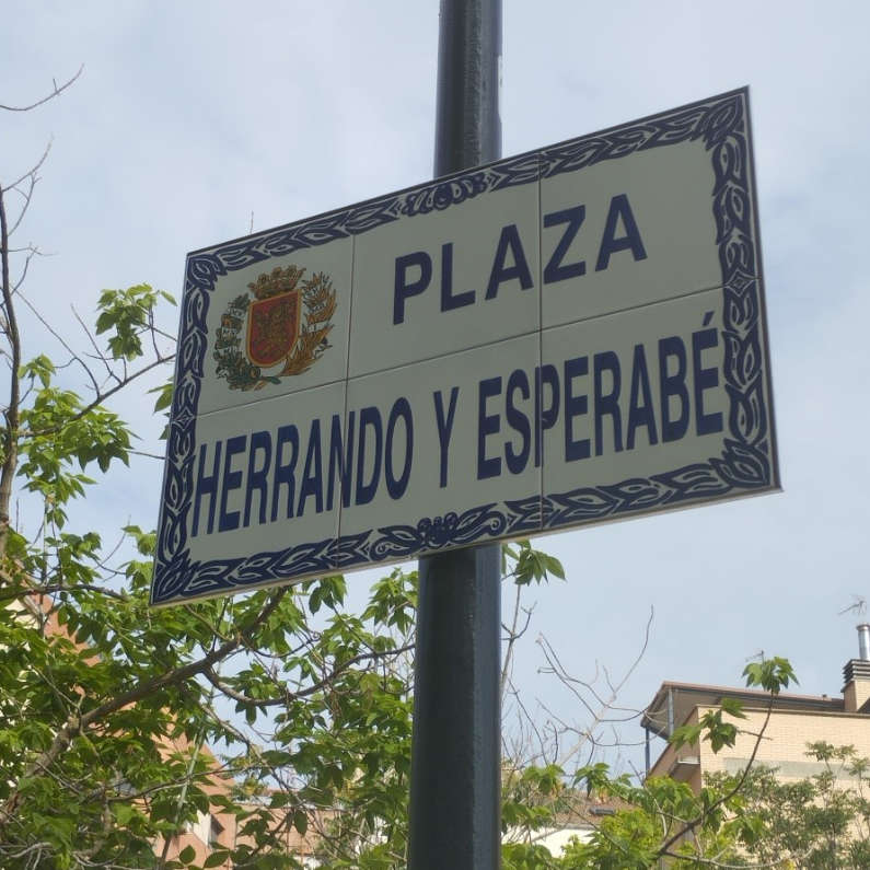 Plaza Luis Herrando y José Esperabé