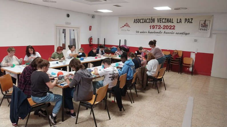 Seguimos cardando la lana